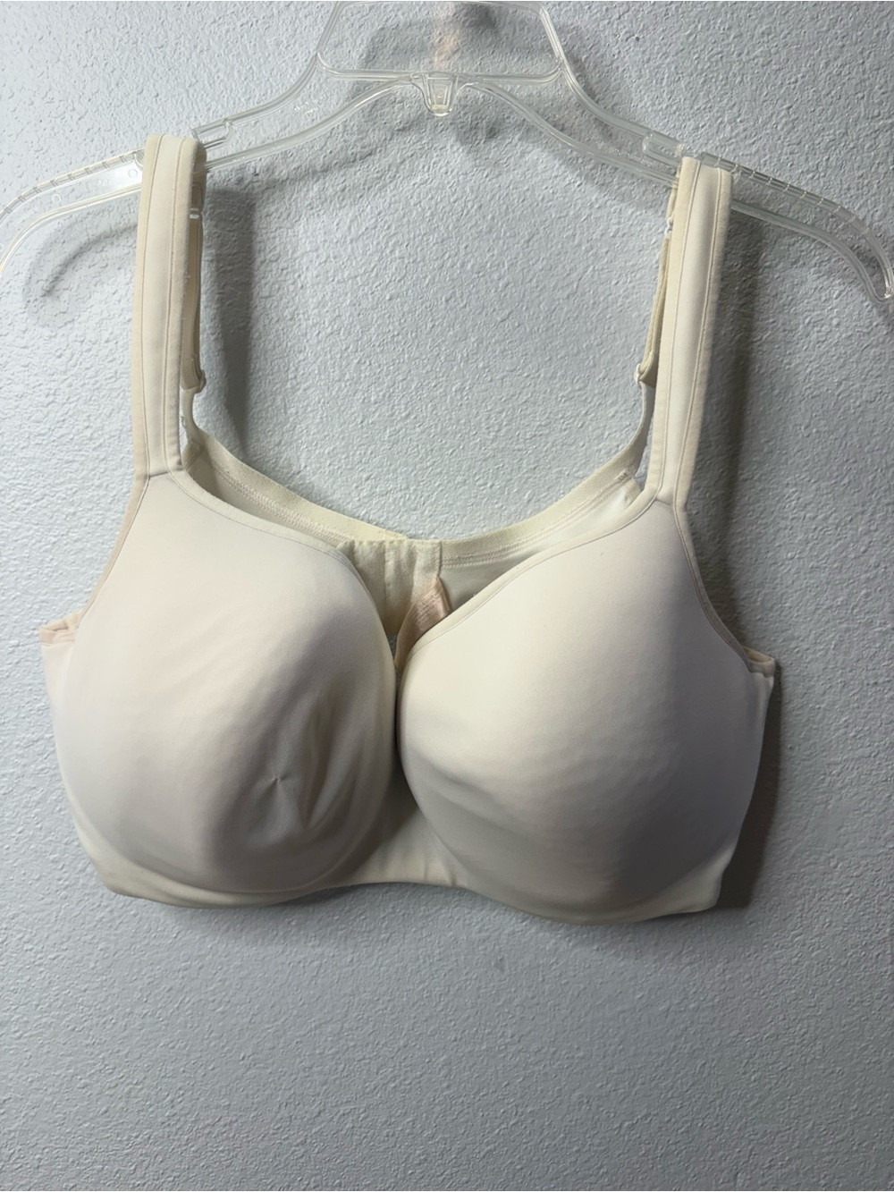 Cacique Size 42DD Off White Underwire Bra